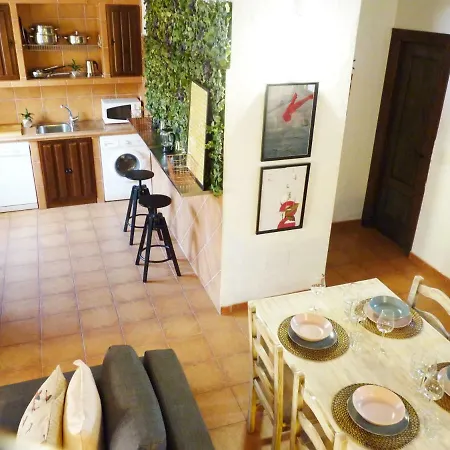 Holiday home Cabeza Lobera *